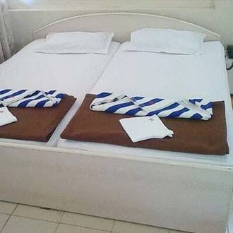 Hotel JRD International, Amboli 4